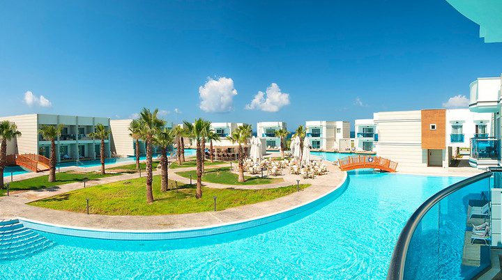 Göl Evleri Havuz Manzara